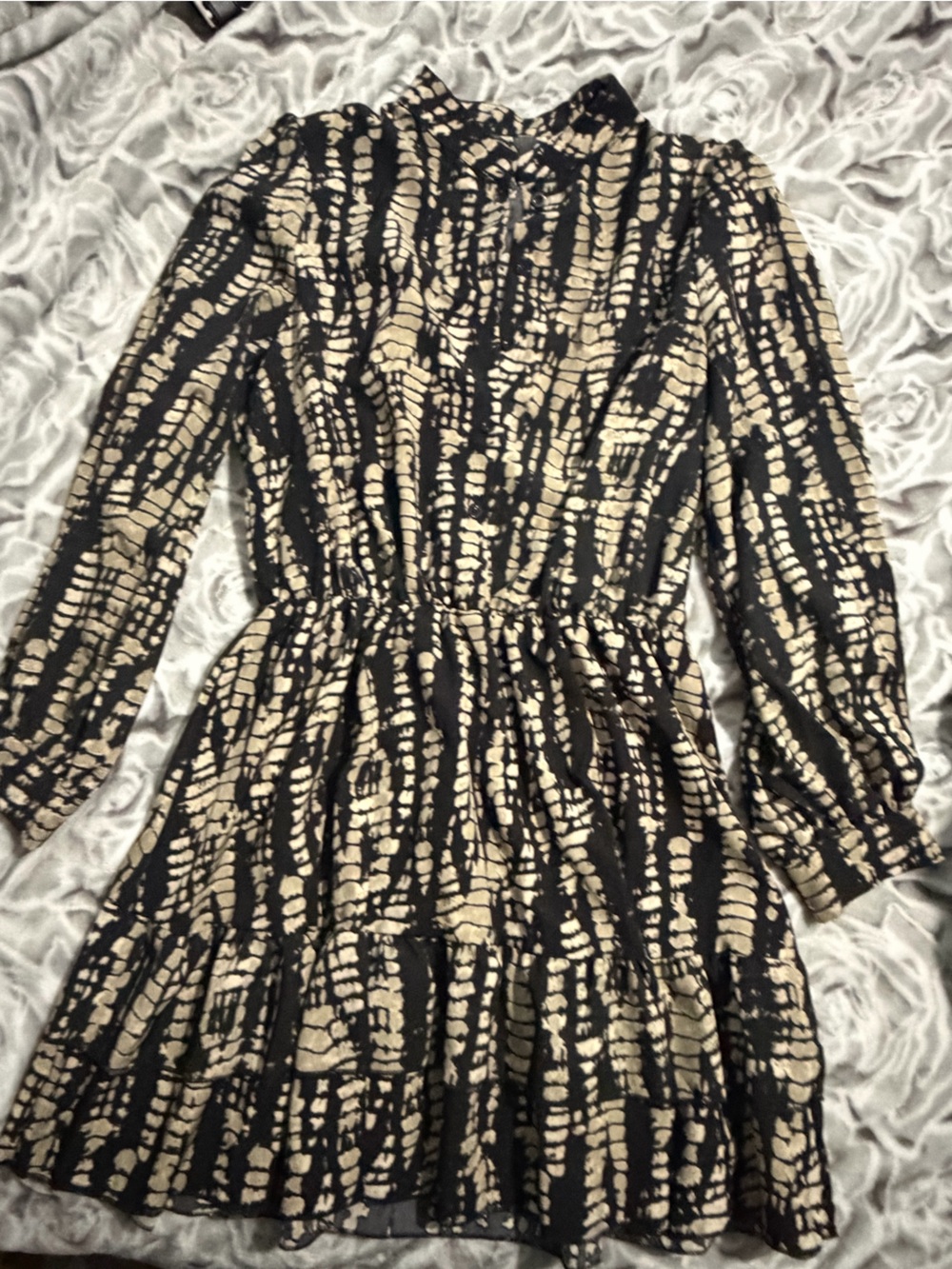 Women's Black & Cream Patterned Long Sleeve dress